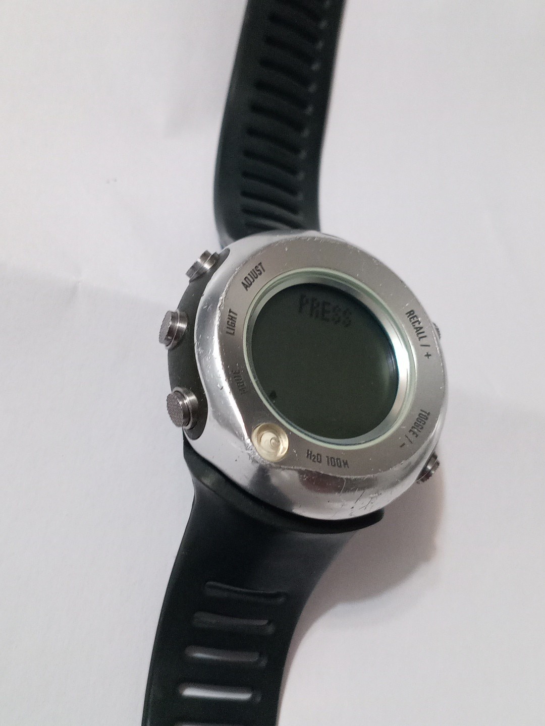 RARE Nike WA0018 Altitude Compass Barometer. Dual Time.