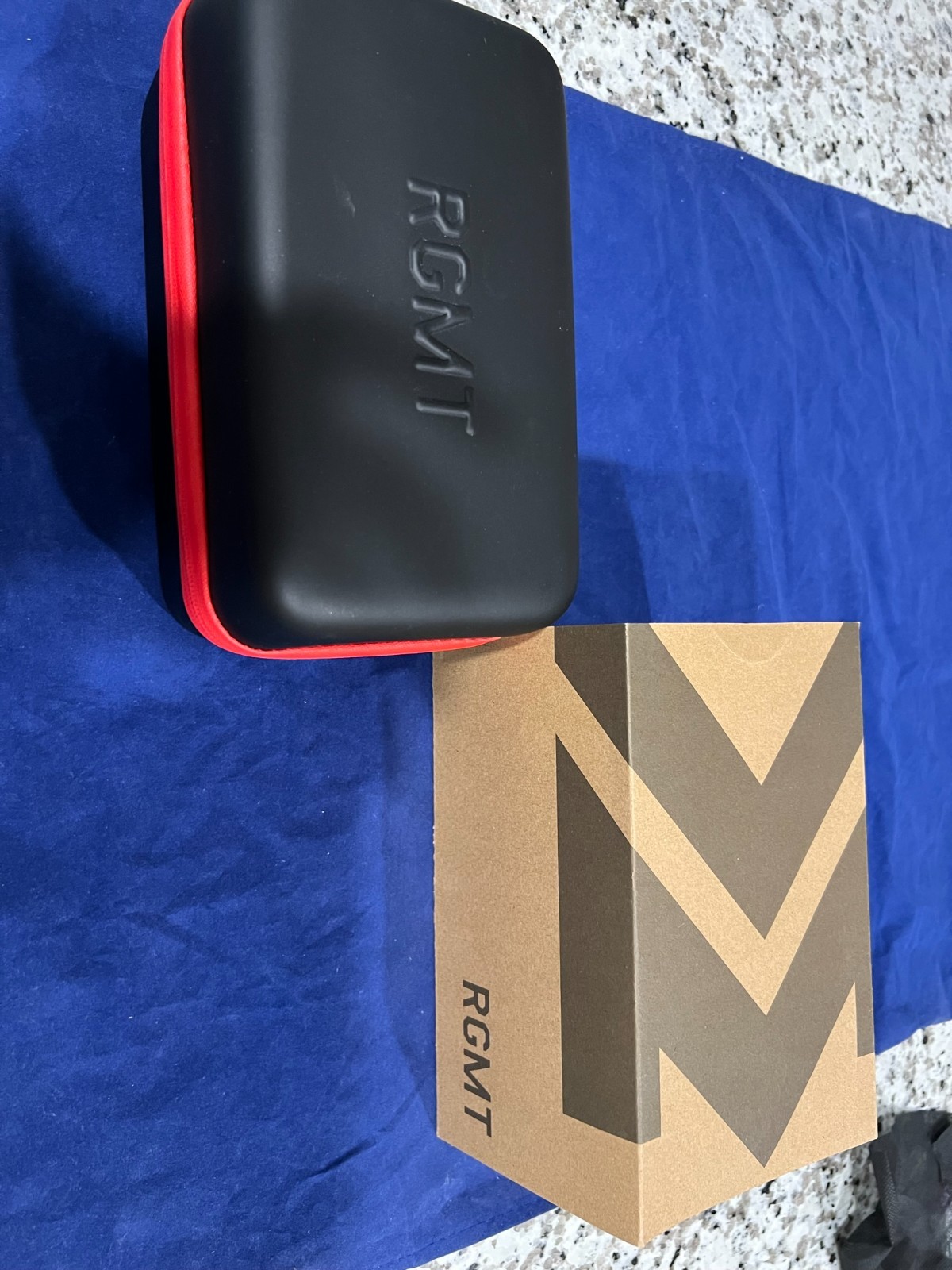 THE RGMT RG‑8005‑22 FIELD MASTER /WITH BONUS FLASHLIGHT, BRAND NEW