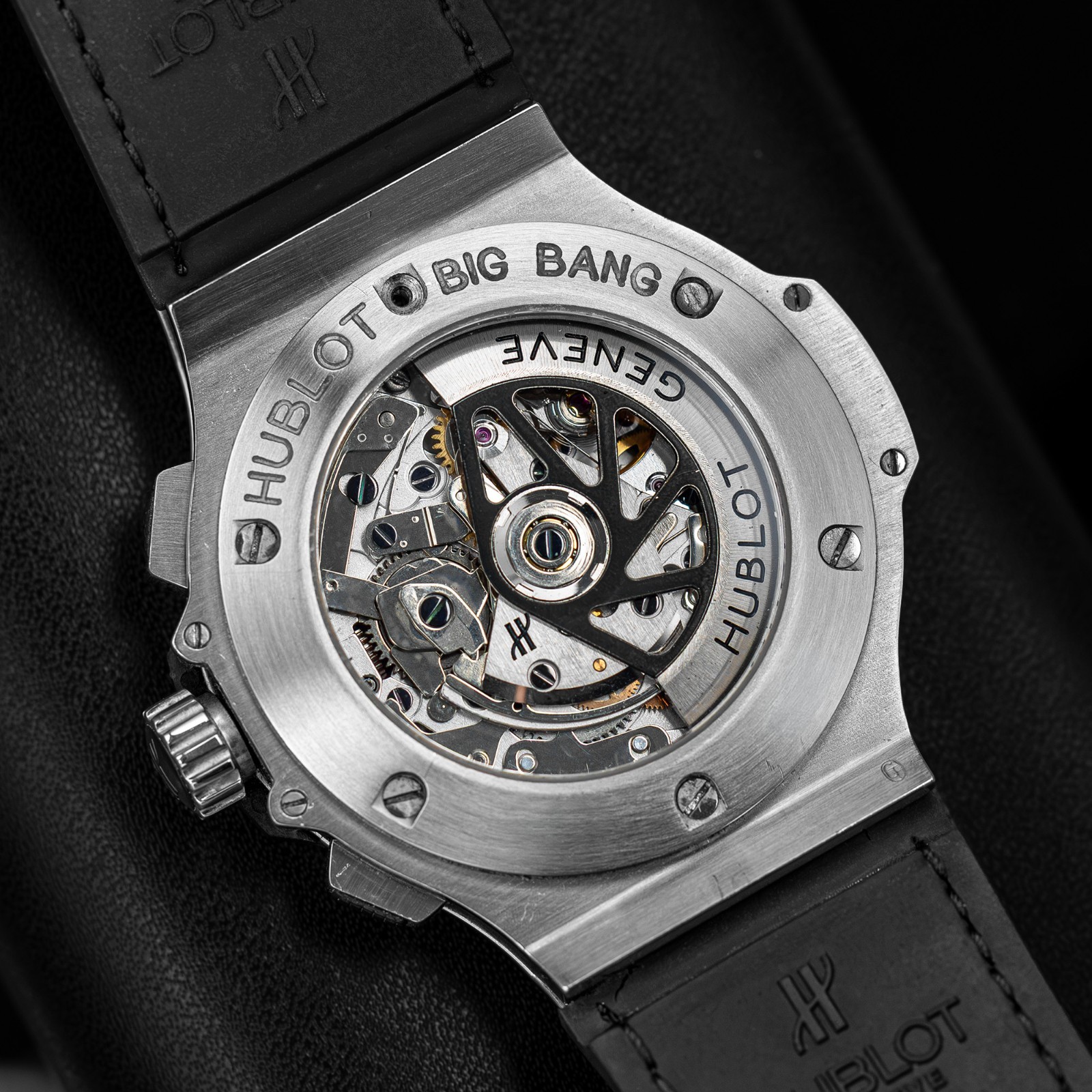Hublot Big Bang Men’s Black Watch with AM Diamond Bezel – 301.SX.130.RX