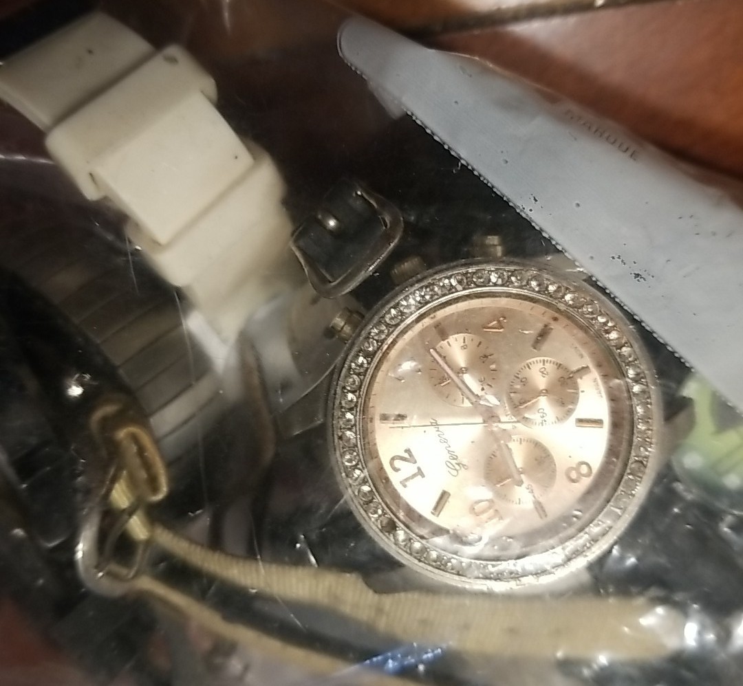 Untested Watch Lot, Various types Womens & Mens. Some Visibly Broken, Some Good