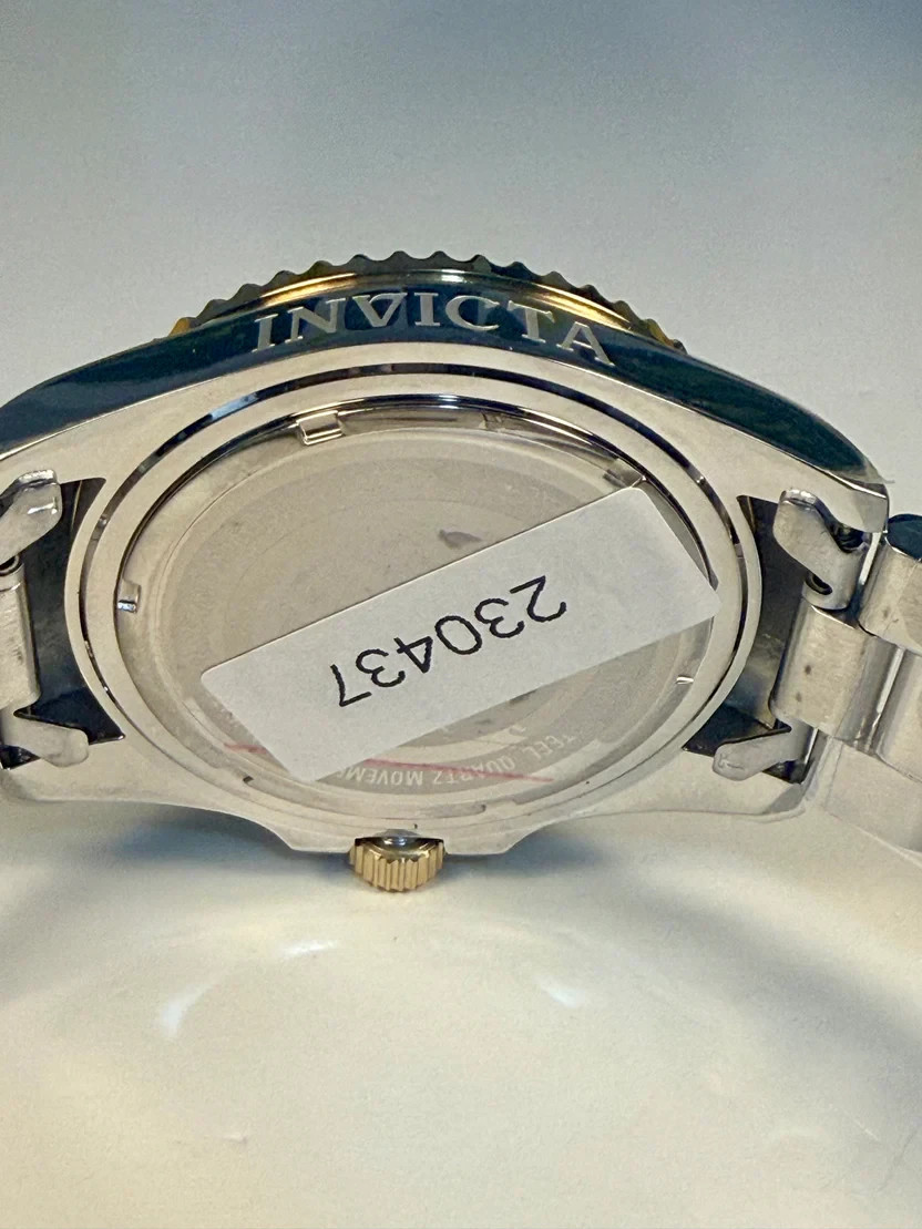 Invicta Mens Pro Diver 30022 Two Tone Champagne Dial 43mm Quartz Steel Watch New