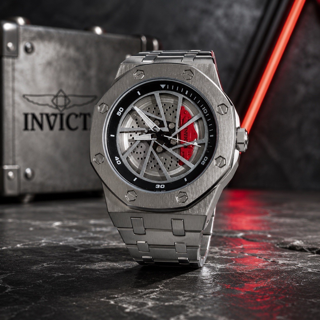 69485 – Invicta Speedway Rim Men’s Watch – 42mm, Steel