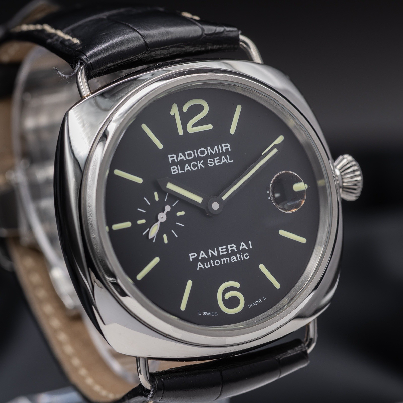 Panerai Radiomir Black Seal – PAM00380 45mm 2017 Triple Box Complete Set
