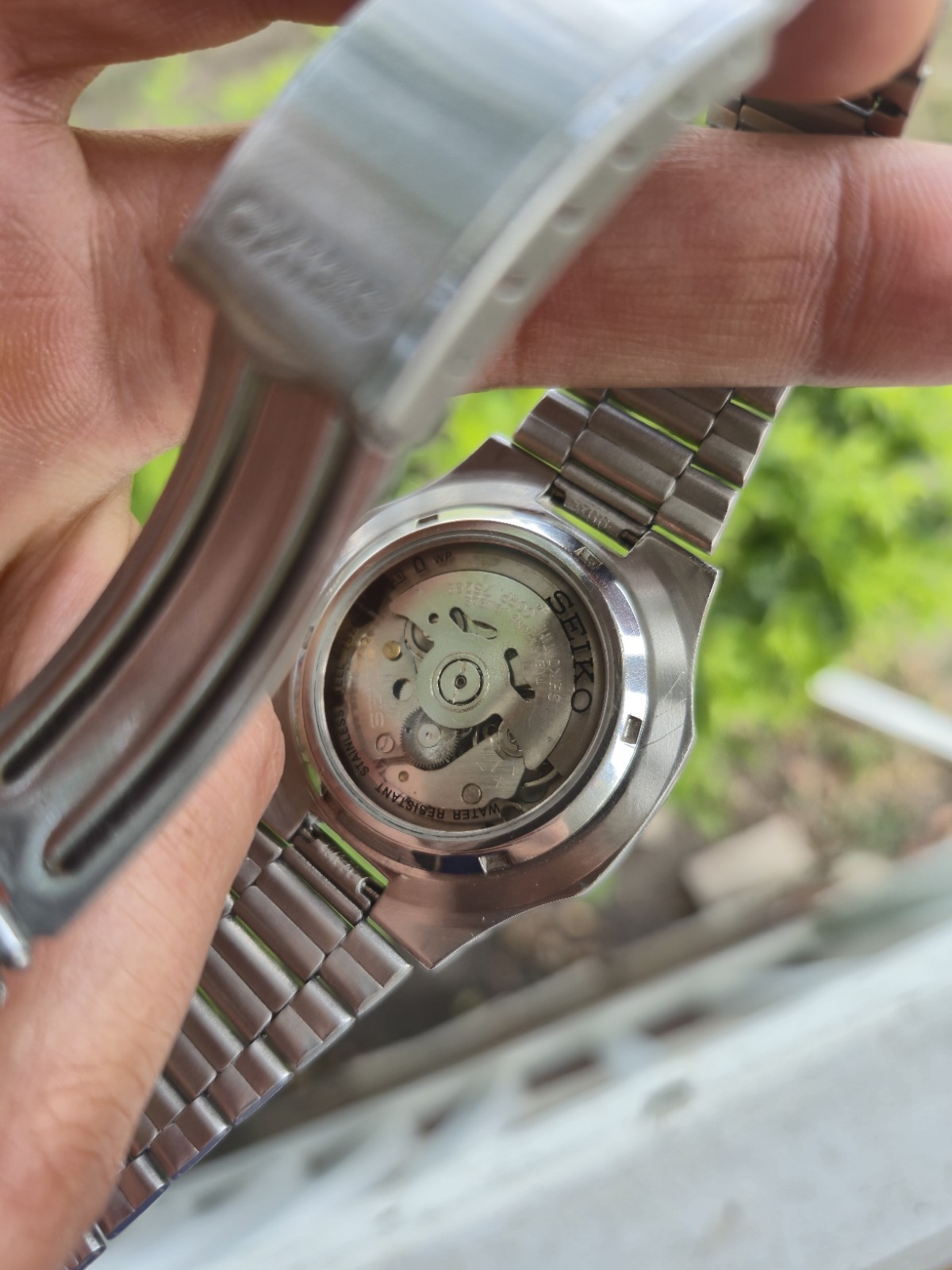 Seiko 5 Automatic 21J Silver Dial Day/Date Eng/Spa Lume SS Bracelet 42mm Inc C