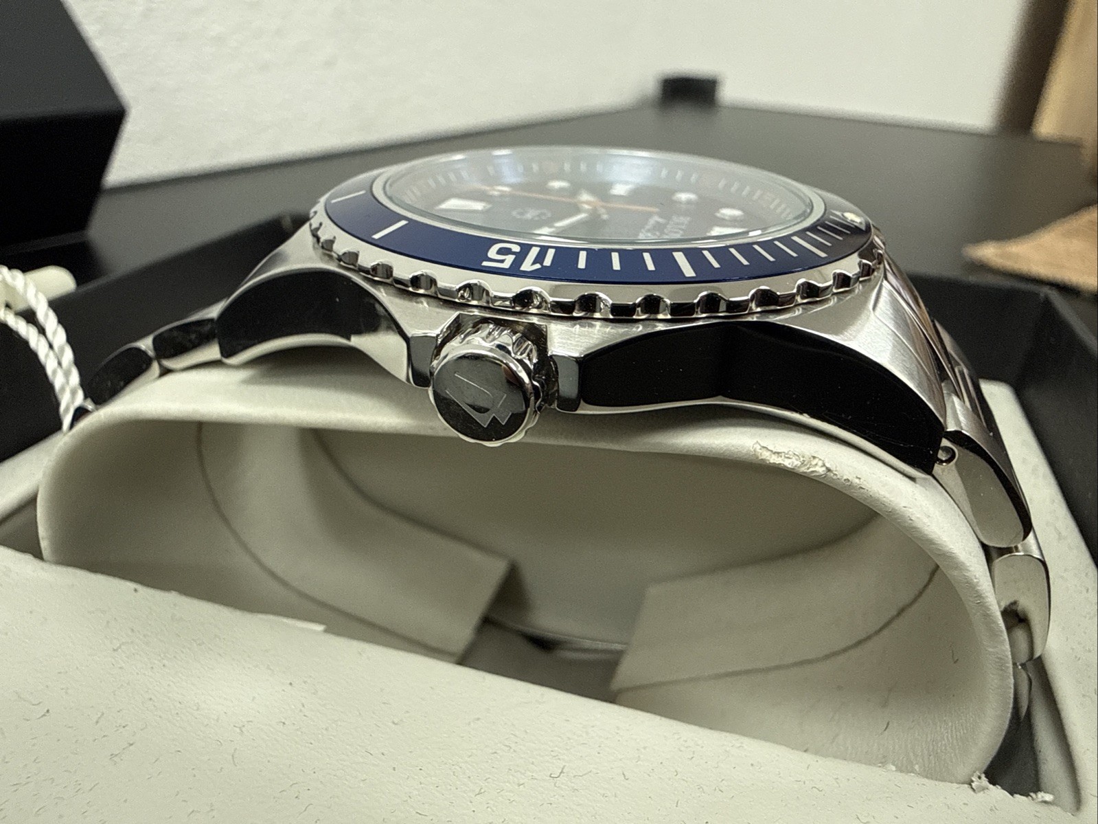 Bulova Marine Star Quartz Blue Dial Men’s Watch 98B130 NEED BATTERY