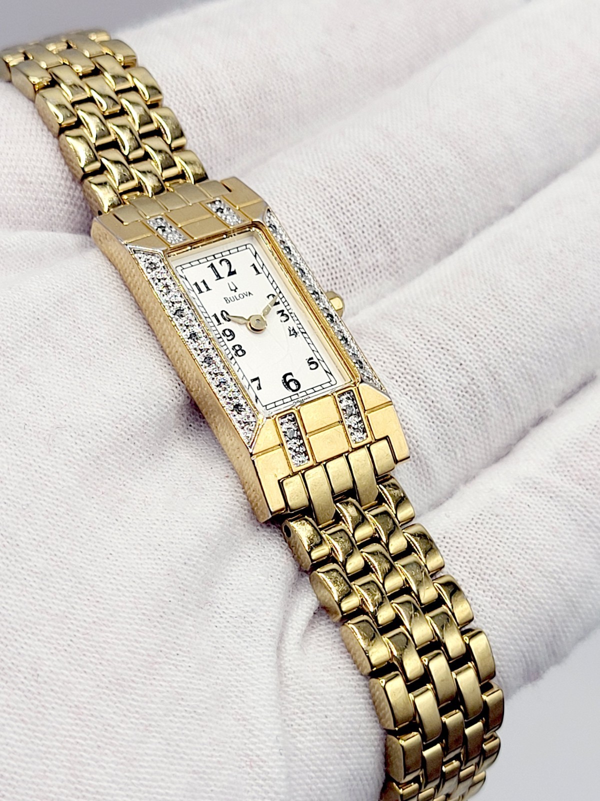 [N.MINT] 16mm Bulova Tank Diamond White Dial Gold Tone Women Watch