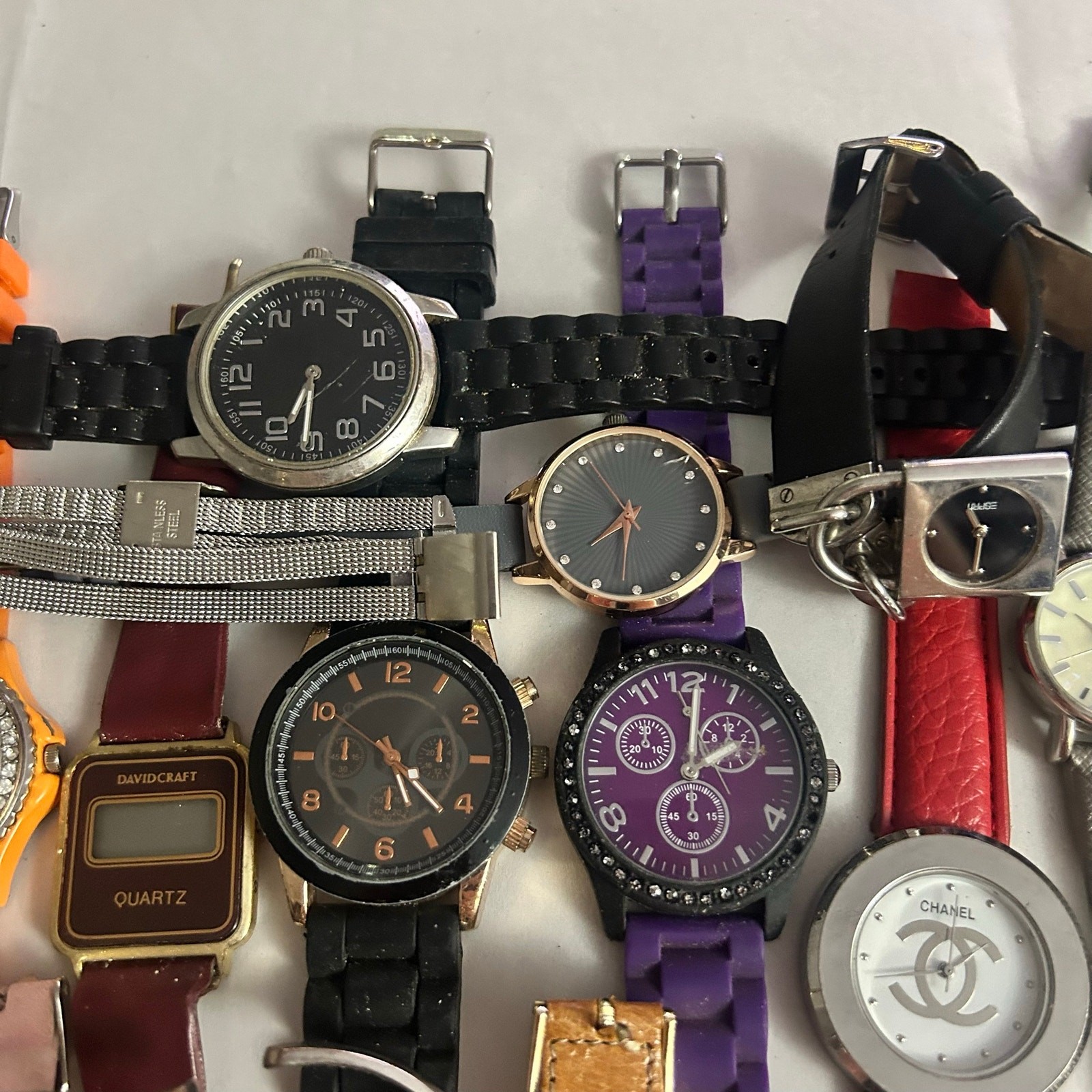 Assorted Watches Used Not Working For Parts Or Pieces lot 15