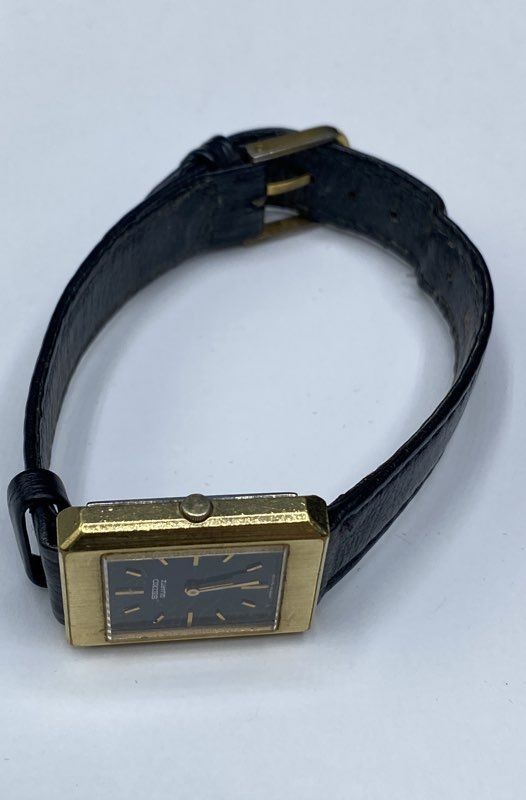 Vintage Seiko 43-3049 Women’s Quartz Watch Gold Tone Black Dial 23mm