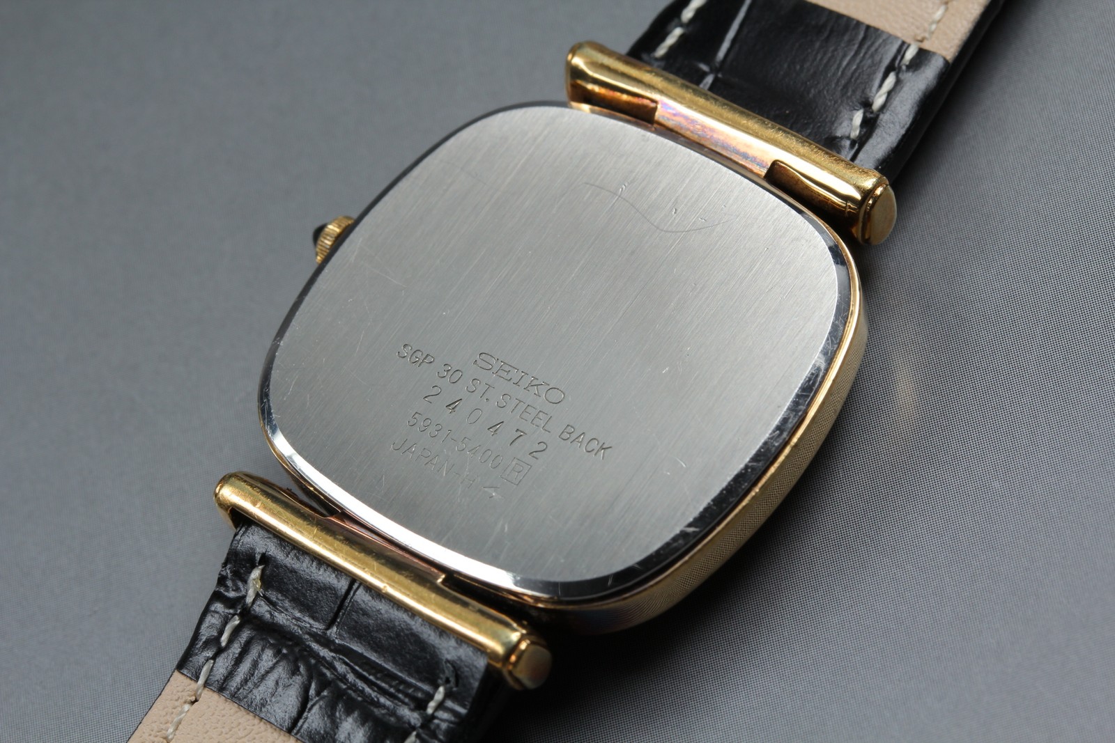 [Near MINT] SEIKO Dolce 5931-5400 32mm Gold Dial Black Band Quartz Men’s Watch
