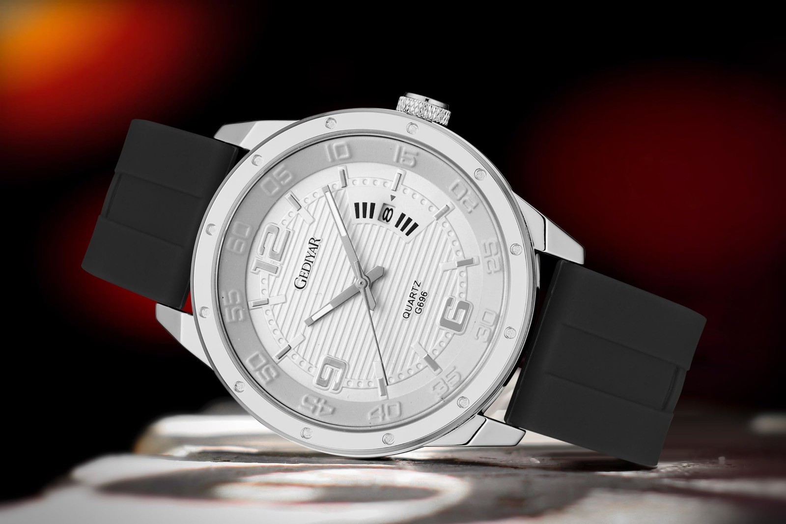 Stylish Waterproof Military Quartz Watch for Men, Big Face Silicone Band, Sports