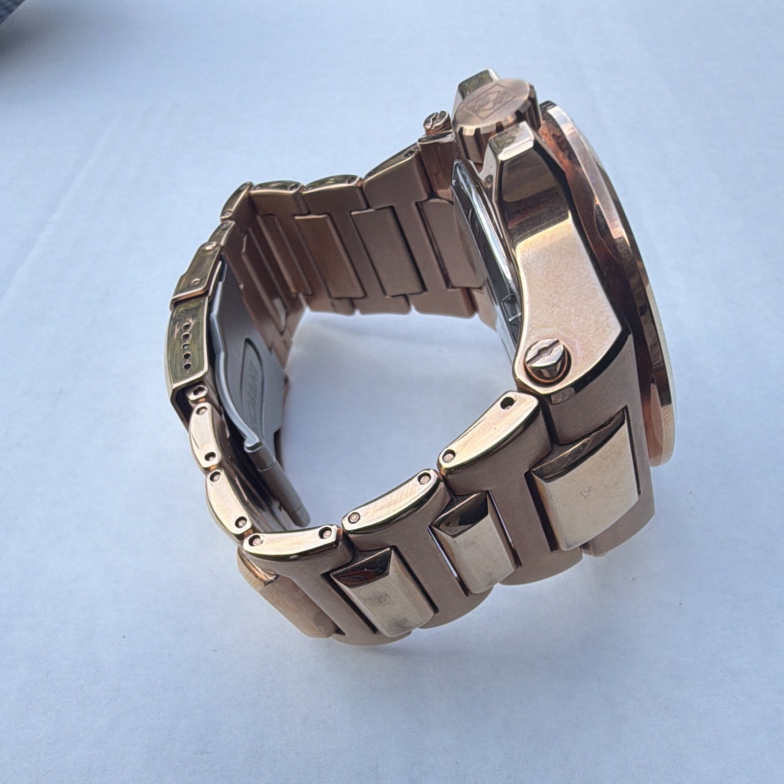 Invicta Akula Men’s Automatic Black Dial Rose Gold SS Bracelet Watch 200m 48mm