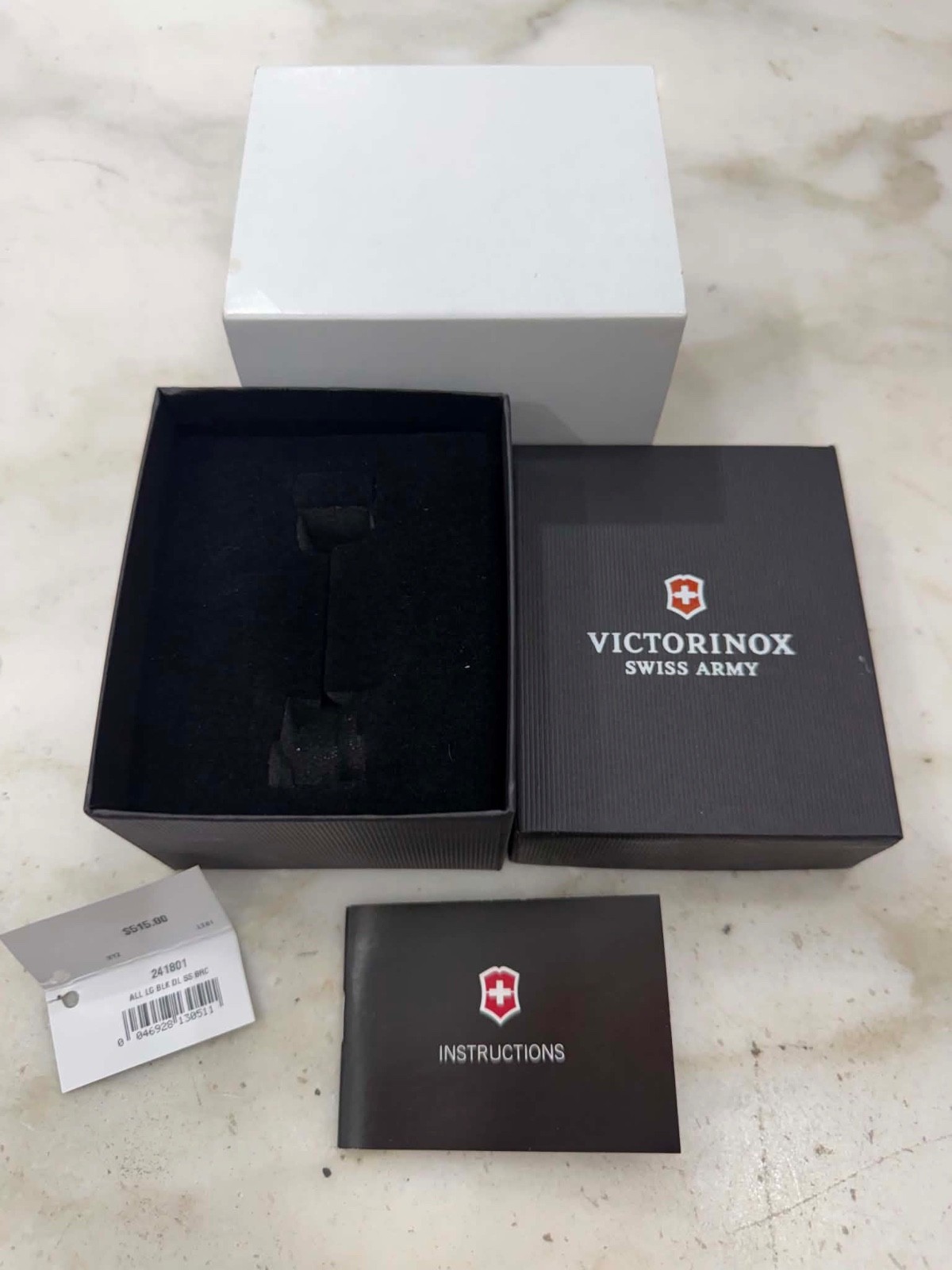Victorinox Swiss Army Men’s Watch 40mm Silver Tone SS Bracelet Quartz 241801