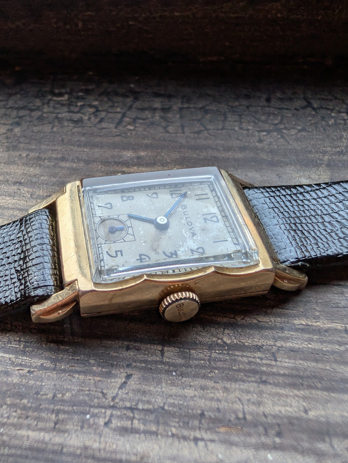 Bulova His Excellency Tank Manual 21j USA made Kreisler Lizard band Running 1948