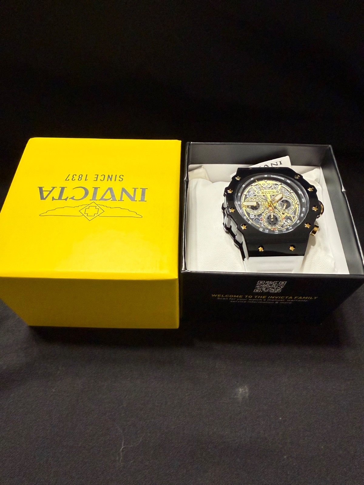 Invicta Racing Vaulthan Men’s Chronograph Black Gold Dial White Band New In Box