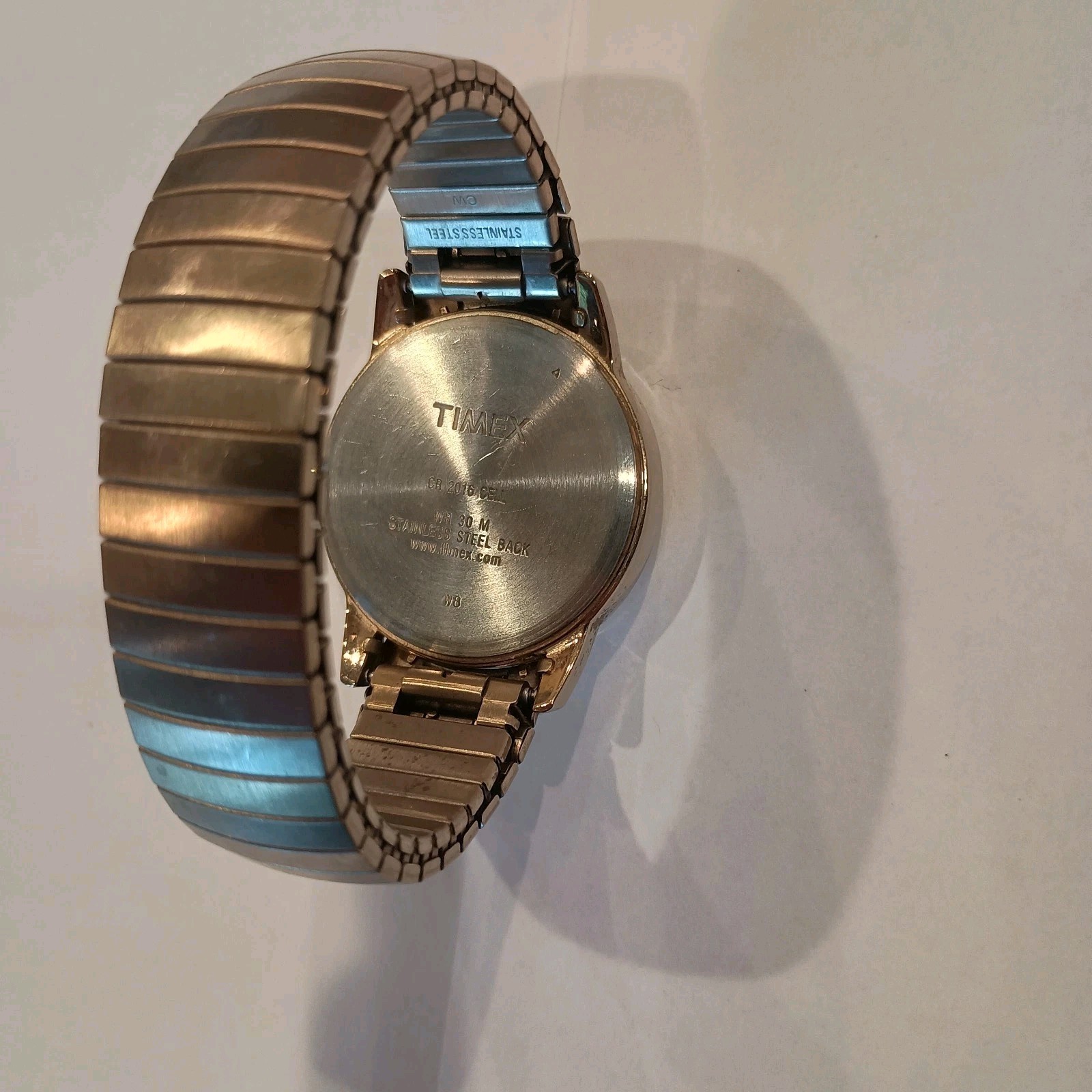 Timex Indiglo Quartz Wristwatch White Dial Arabic Date Gold Bracelet 30m