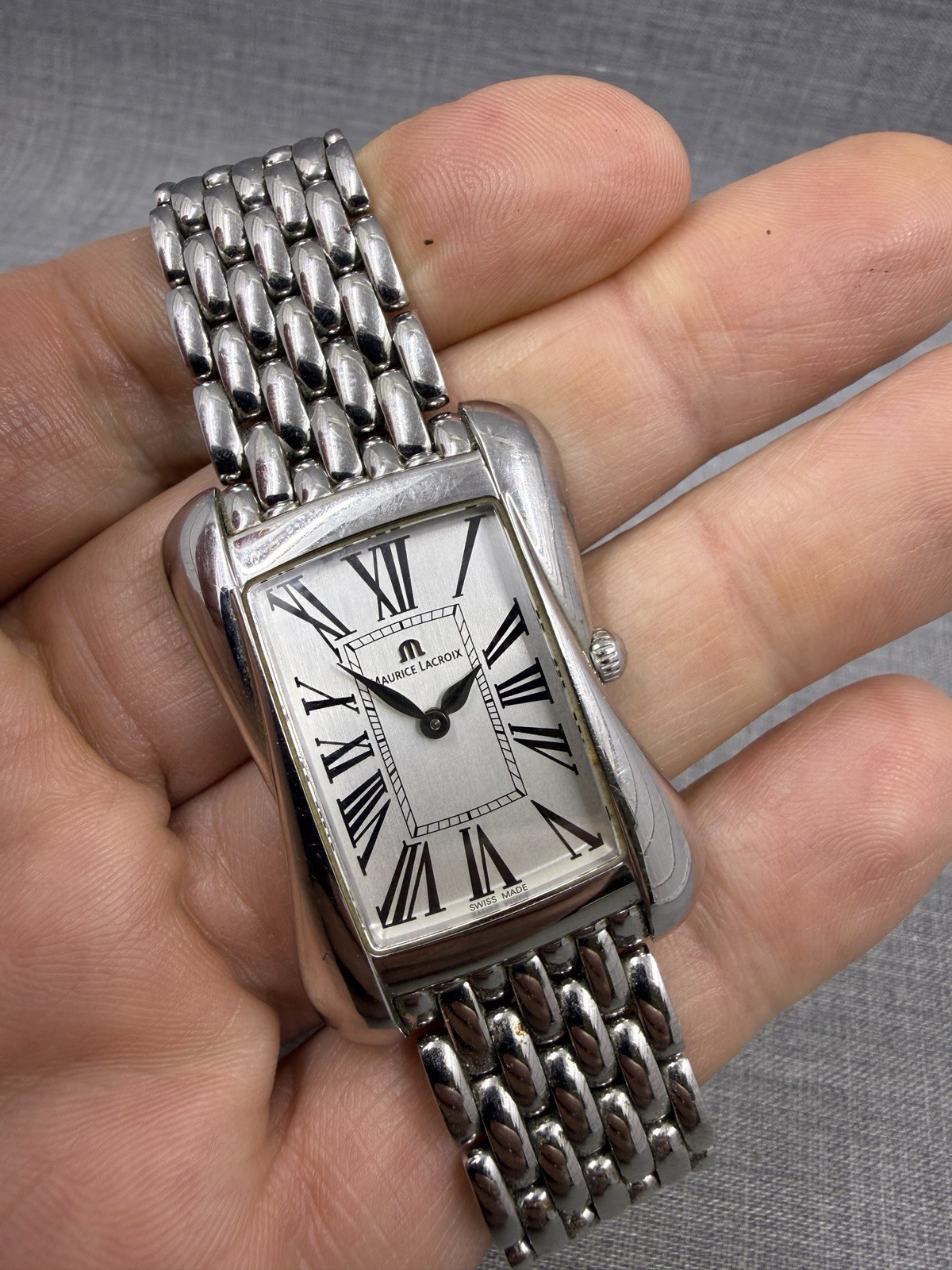 Maruice Lacroix Divina DV5012 Roman White Dial Quartz 29mm Swiss Watch