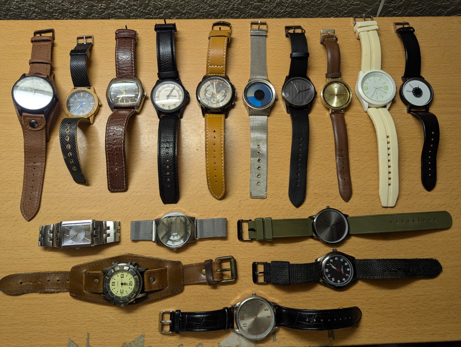 Random Wrist Watch Lot Mens USED Various Brands Styles