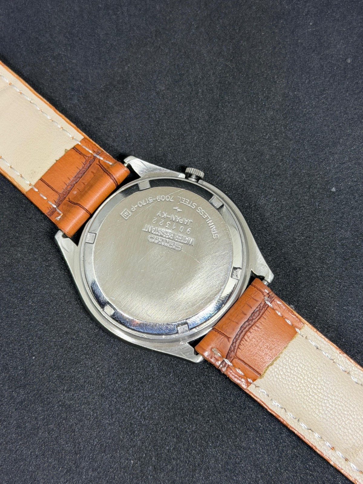 Vintage Seiko 5 Automatic Day/Date Japanese Men’s Wrist Watch