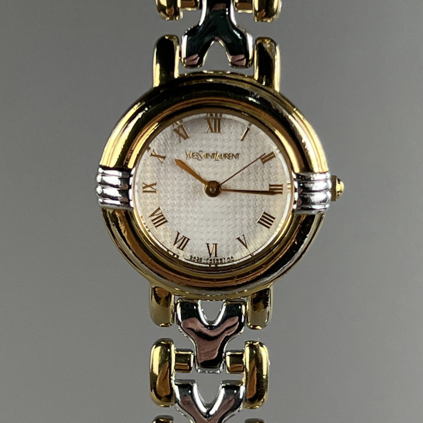 YVES SAINT LAURENT Vintage Ladies Watch 23mm Quartz 5430-F43071 Cal.5430M