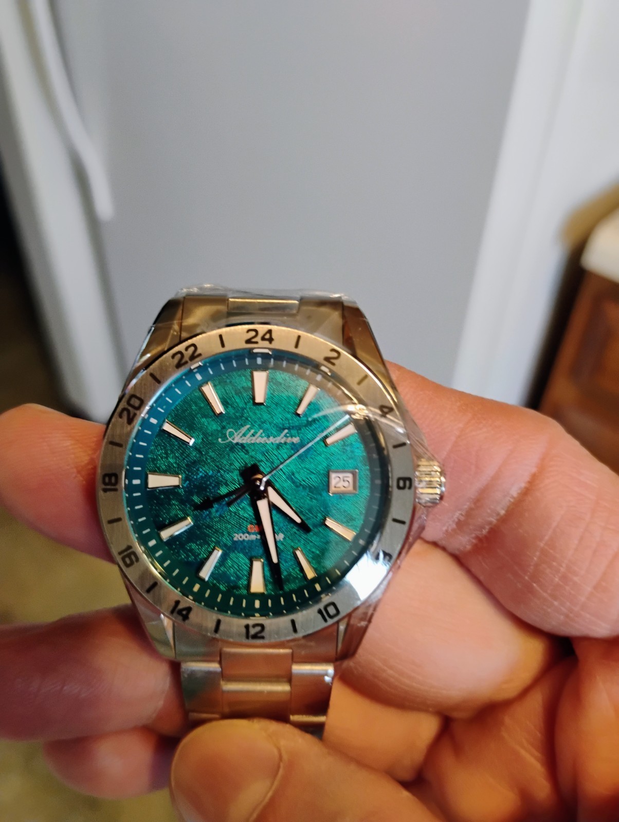Addiesdive (AD2548) GMT Swiss Quartz Men’s Watch, Blue-Teal Dial, Sapphire, 200m