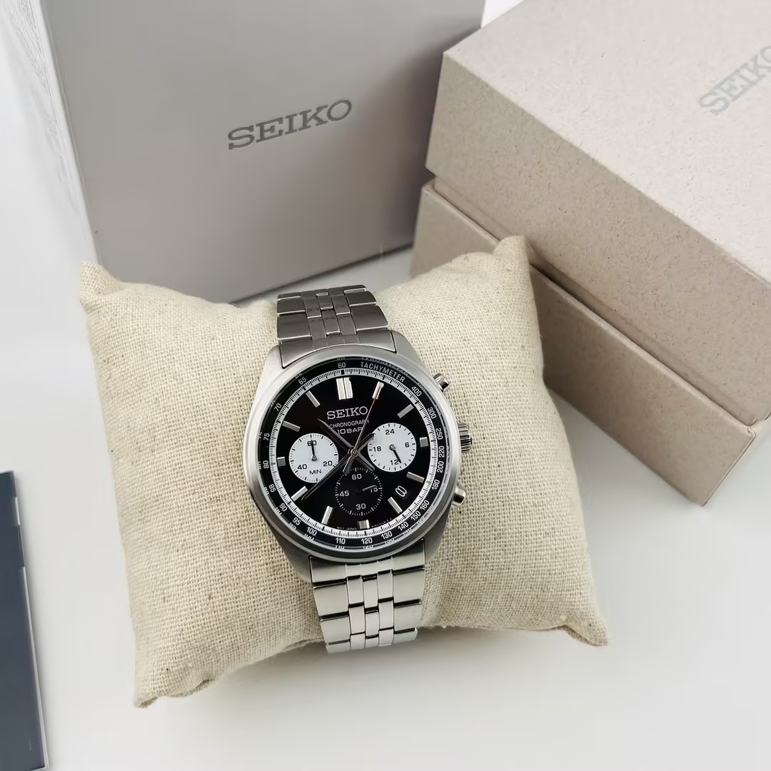 Seiko SSB429 Essentials Black Dial Stainless Steel Men’s Quartz Watch 41.5MM
