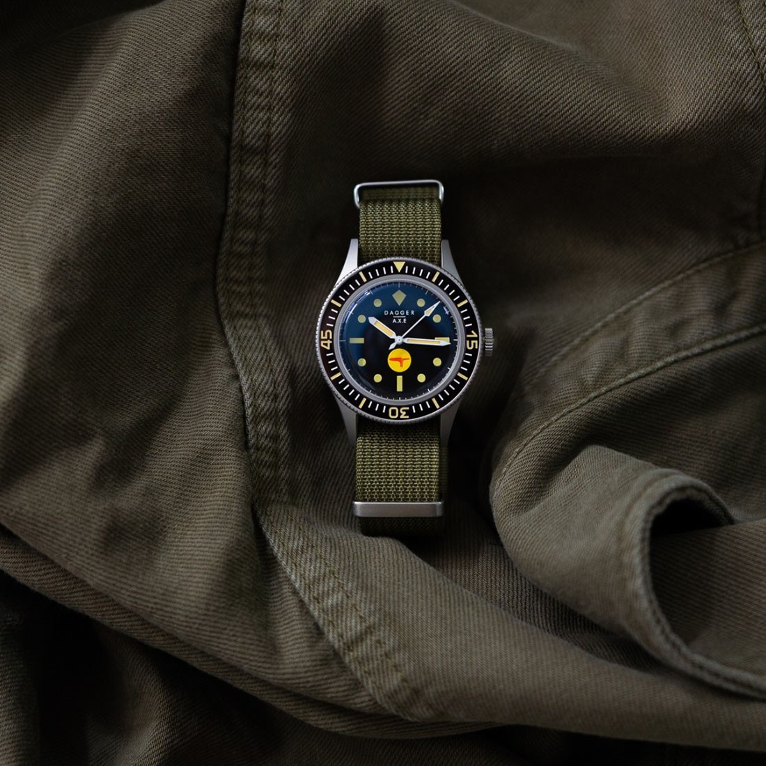 Dagger Axe Commando Mechanical Automatic Steel Black Green Diver Men’s Watch