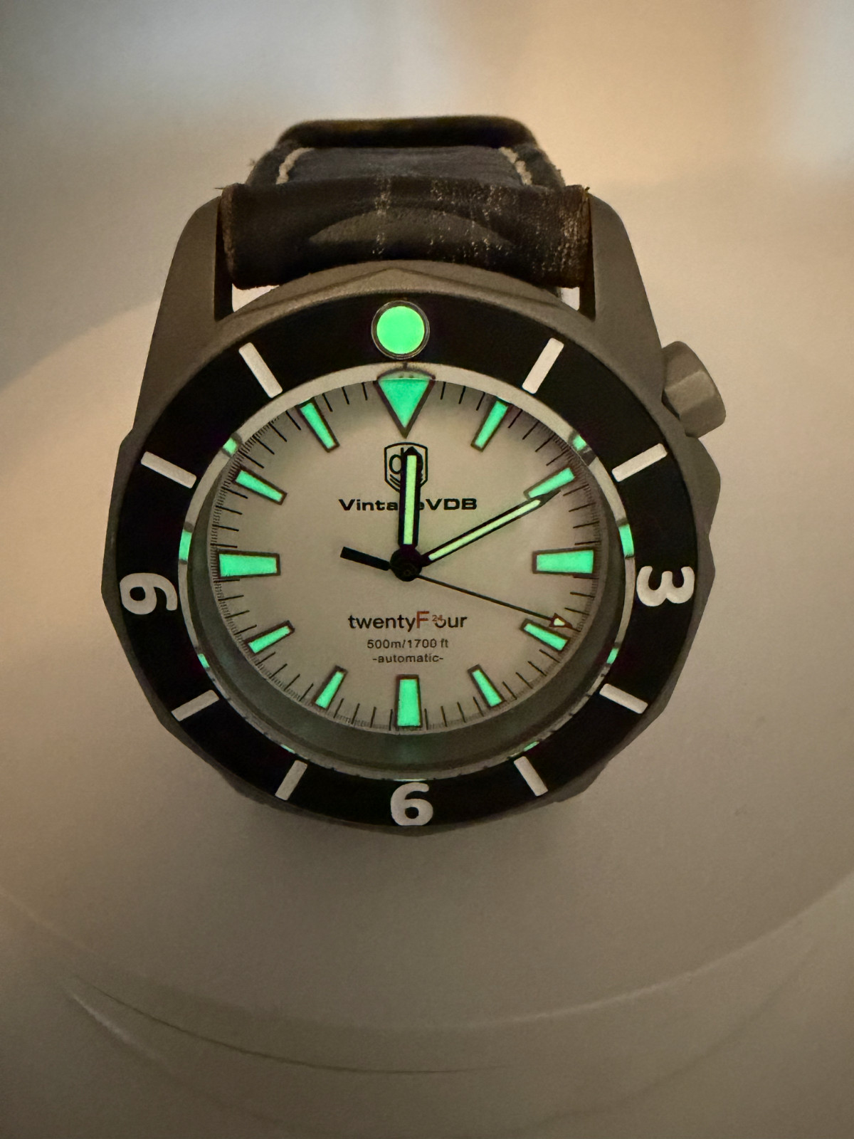 Vintage-VDB F24 Titanium – vintage leather strap – SWISS movement – BRAND NEW