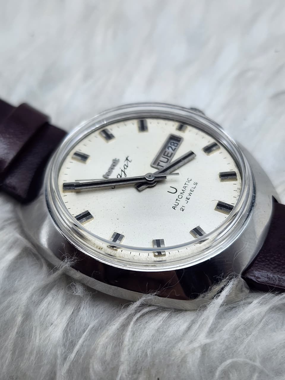 Vintage HMT Rajat Automatic 21 Jewels Day Date Men’s Watch India Cushion Case