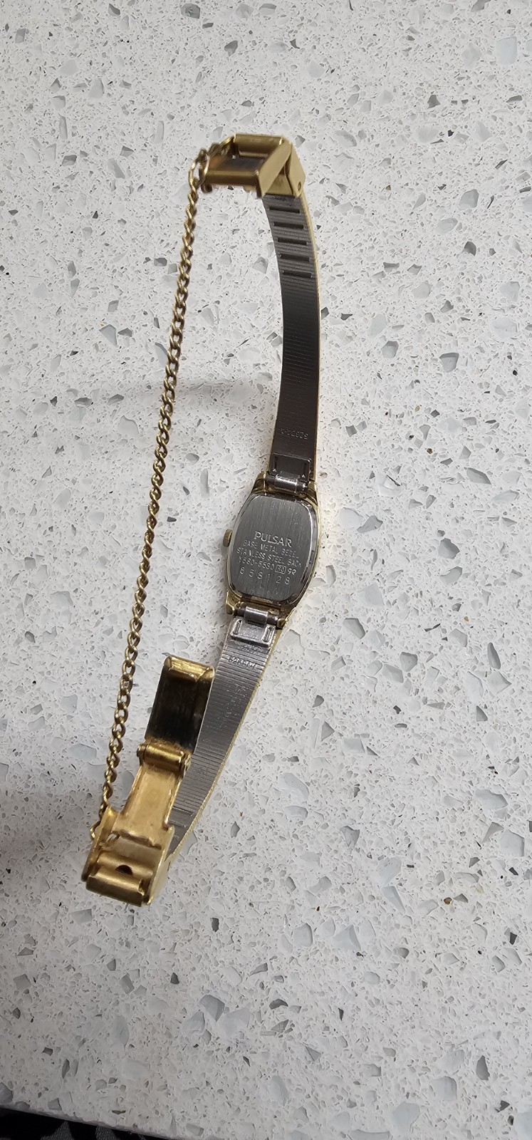 Pulsar Gold Tone Rectangle Analog Wristwatch Metal Band Stick Indexes