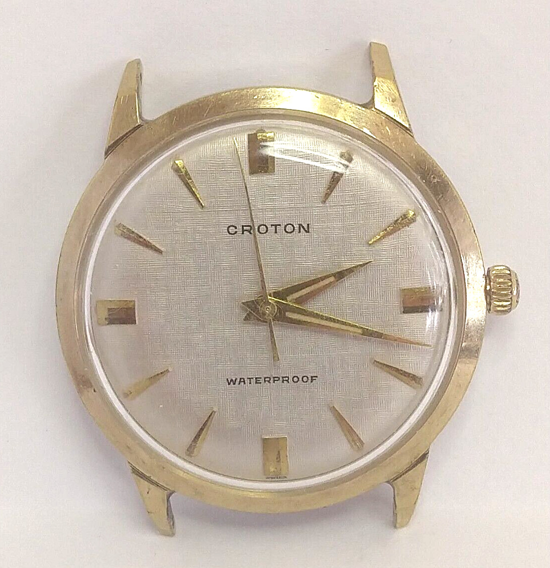 Vintage 33.15mm CROTON 17 Jewel Watch A3RN ST 1686 Movement Linen Dial RUNS WELL