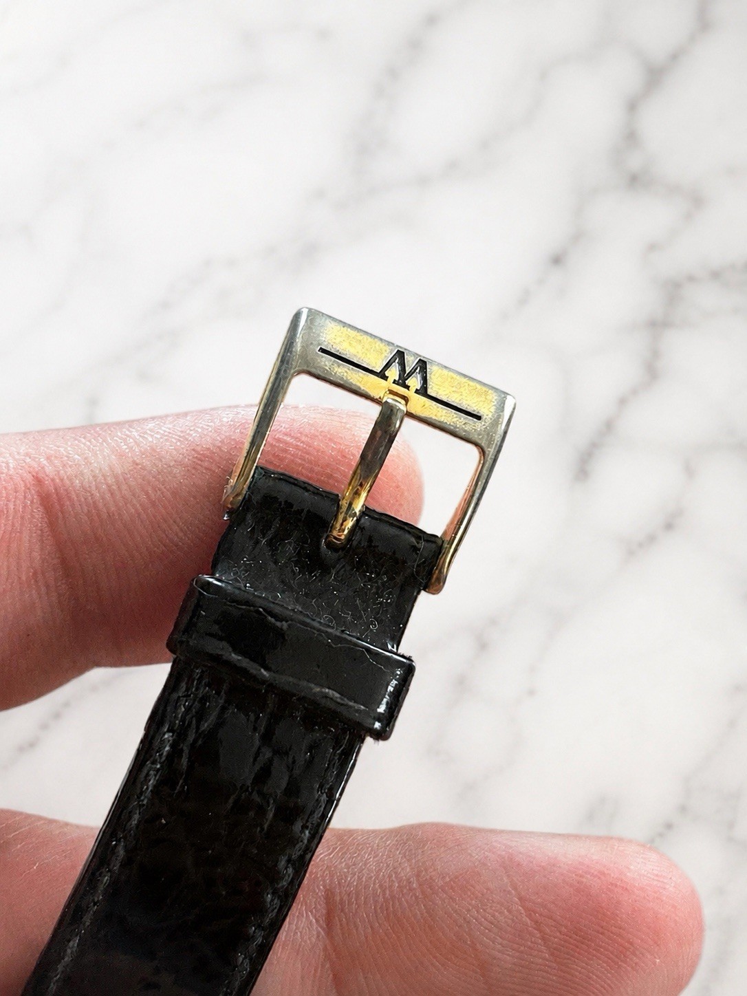 😍 RUNS GREAT! NRMT Vintage 1980s Swiss WITTNAUER LONGINES Quartz Tank Watch 😍