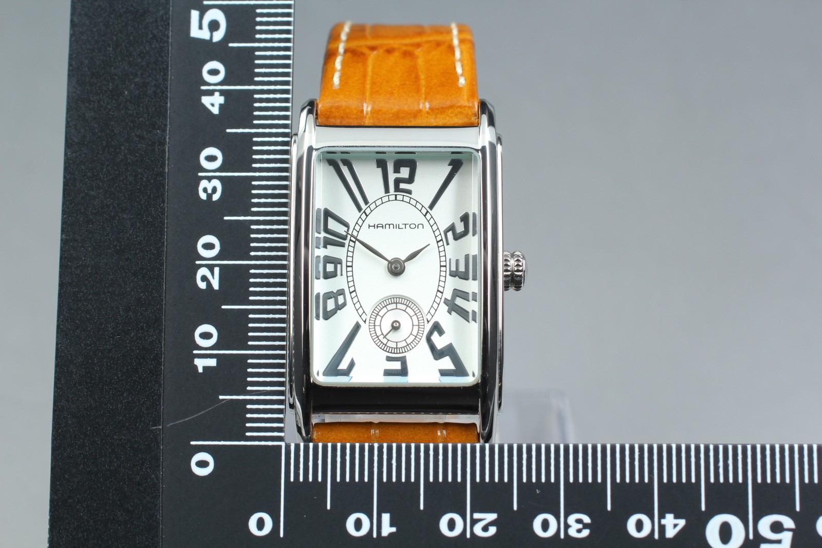 [Near MINT] Hamilton Ardmore H114110 24mm White Dial Brown Band Qz Unisex Watch