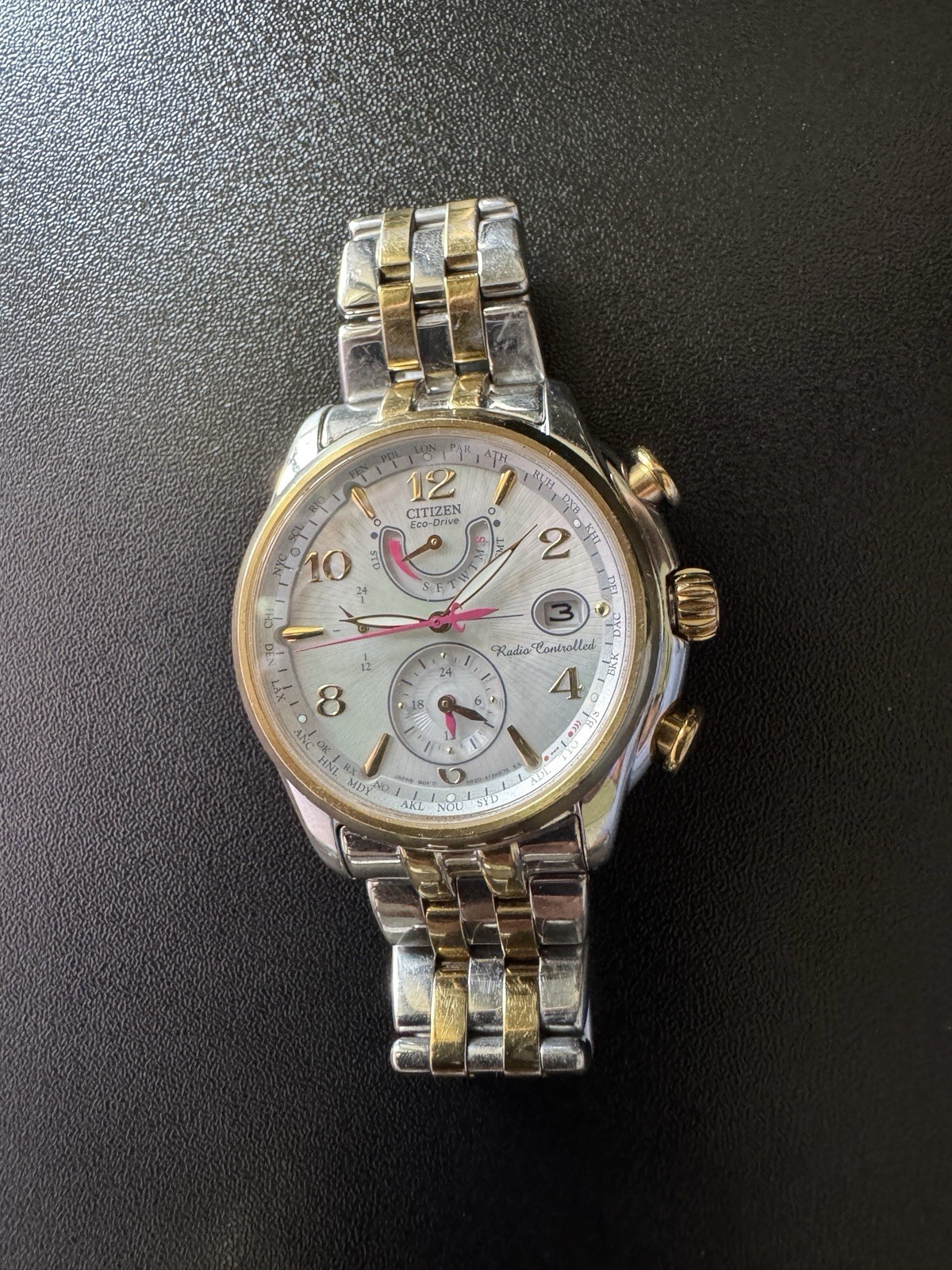 Citizen Eco Drive Radio Controlled Two Toned Dress Watch (needs time setting)