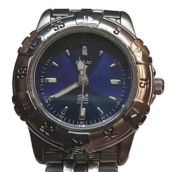 Women’s RELIC Wet Silver Tone Bracelet Quartz Watch, Blue Dial, 28mm, ZR11434