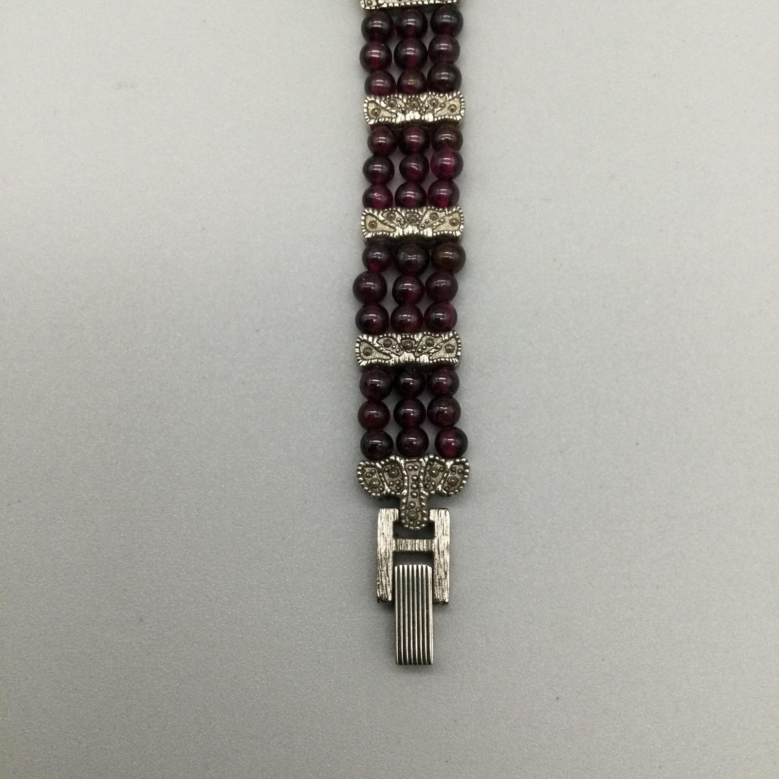 Avon Womens Watch 23mm Marcasite Red Bead Bracelet Silver Tone New Battery 6.5″