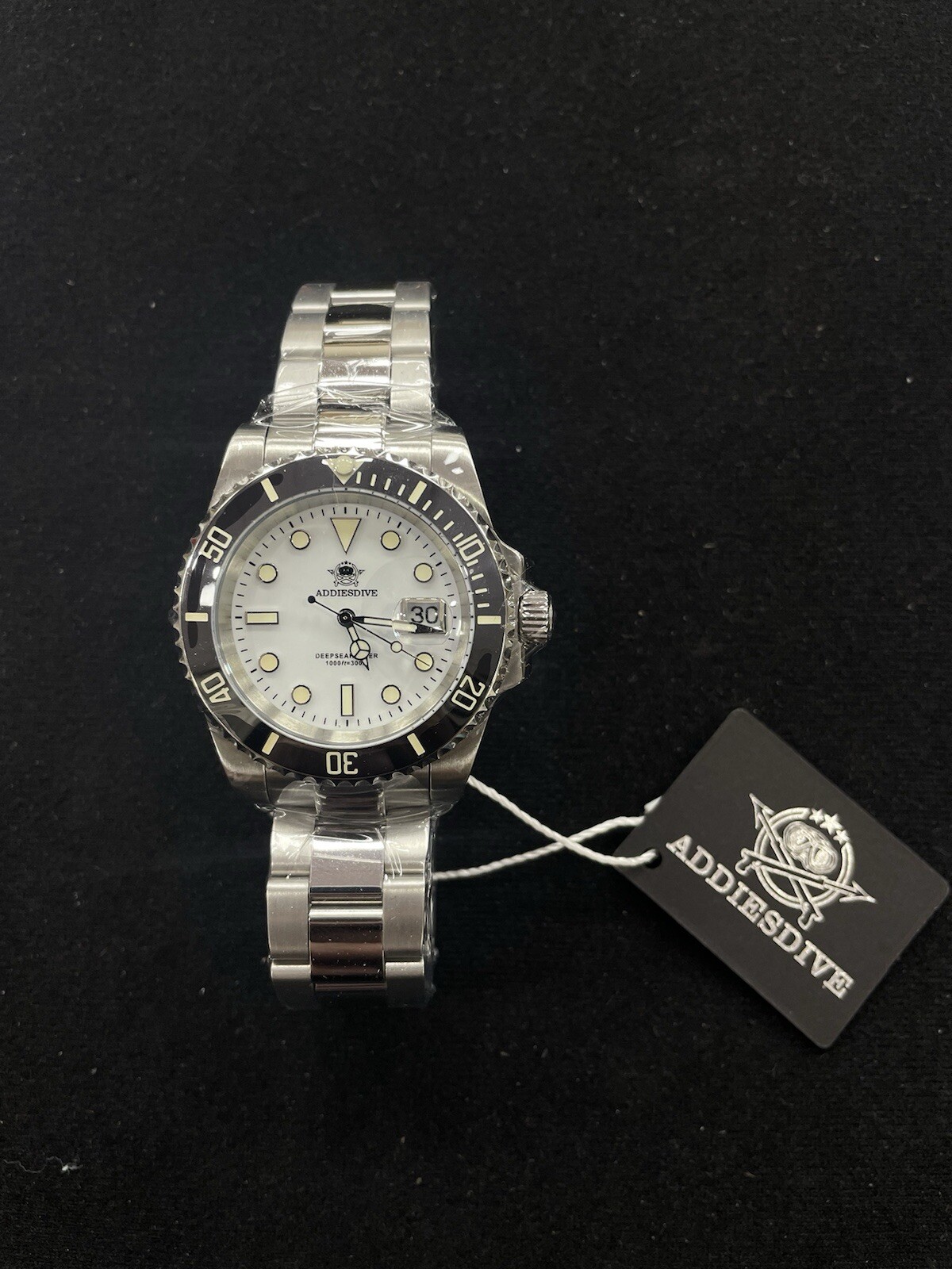 NEW IN BOX Addiesdive Deep Sea Hunter 300M Diver’s 40mm Quartz Watch