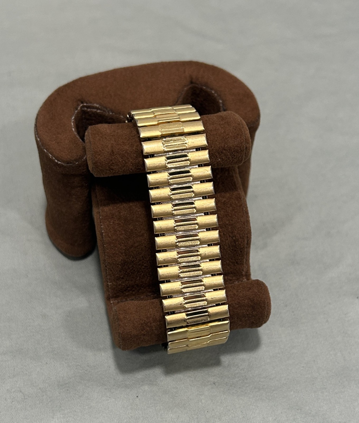 Vintage Seiko 7N43-8A89 Quartz Watch Champagne Dial Day Date Gold Tone Runs