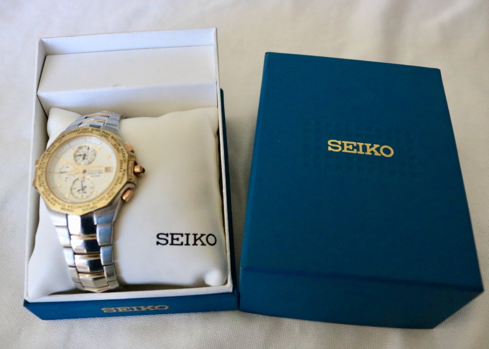 Seiko Courtura 5T82-0AA0 World Timer 100M 10ATM 42mm Quartz Non Running