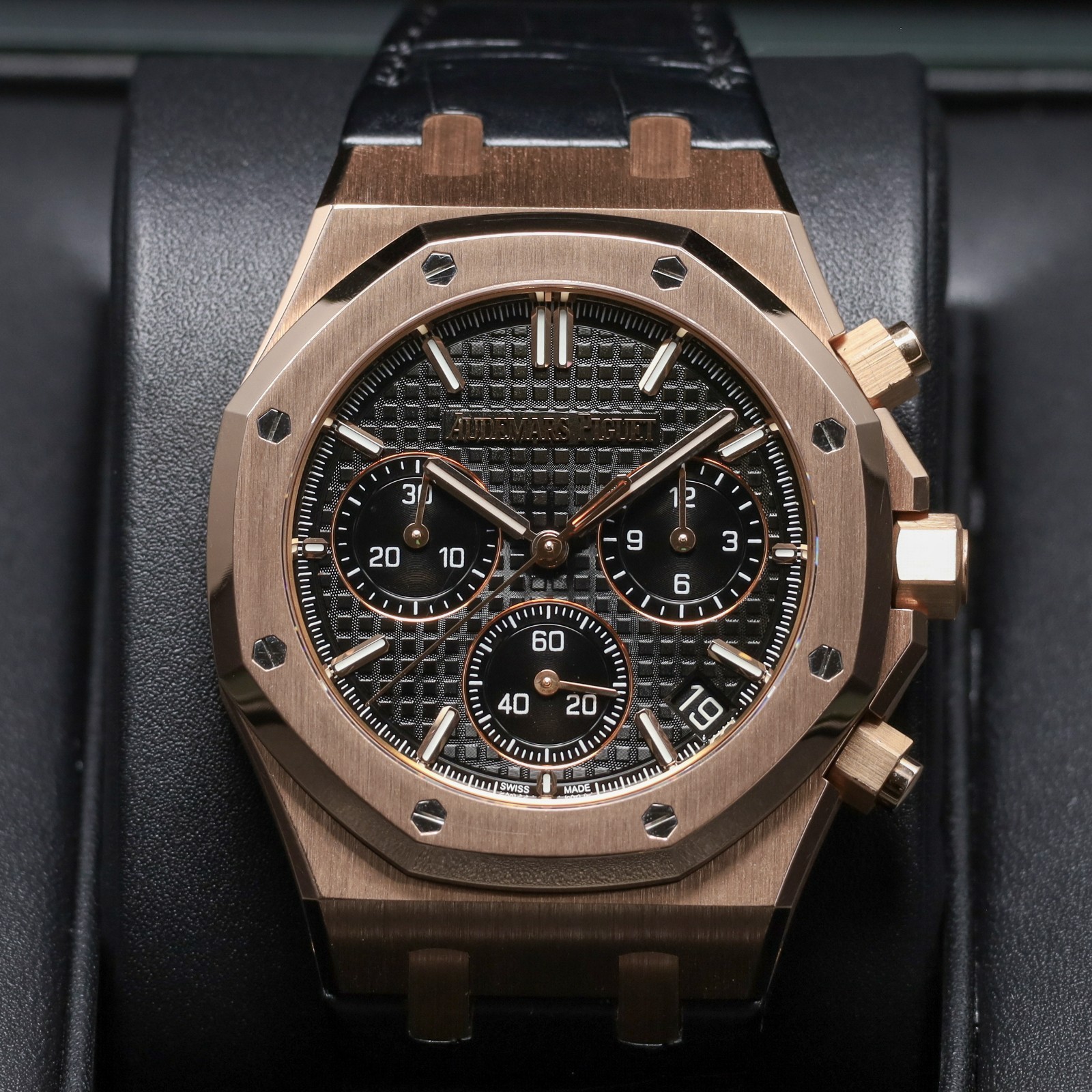 Audemars Piguet Royal Oak 41mm Rose Gold Black Tapisserie Dial Strap 26240OR