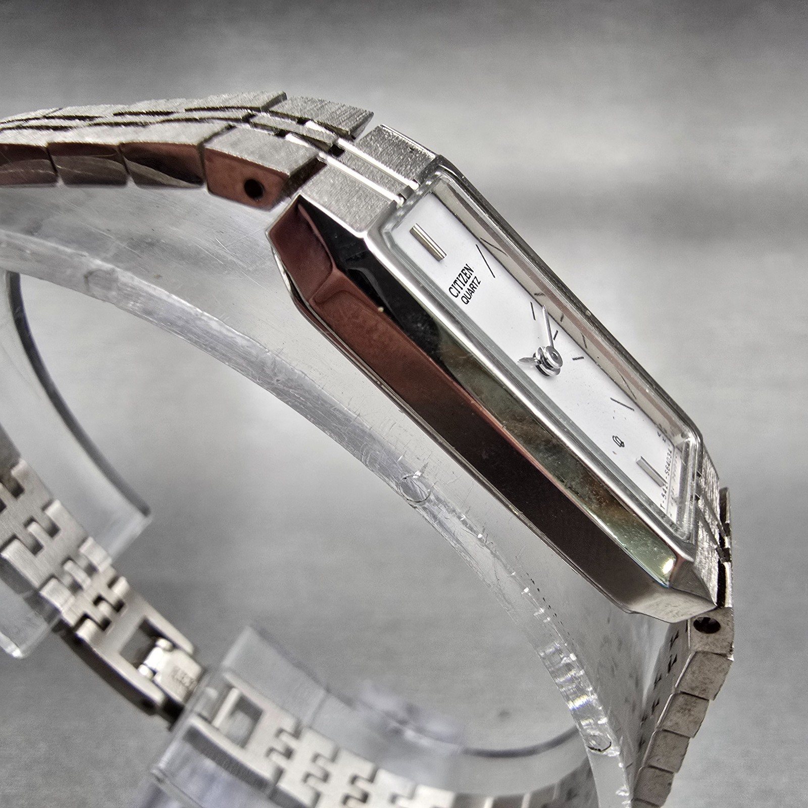 Citizen CQ Watch Women 13mm White Dial Silver Tone Rectangle 5421-S22393 New Bat