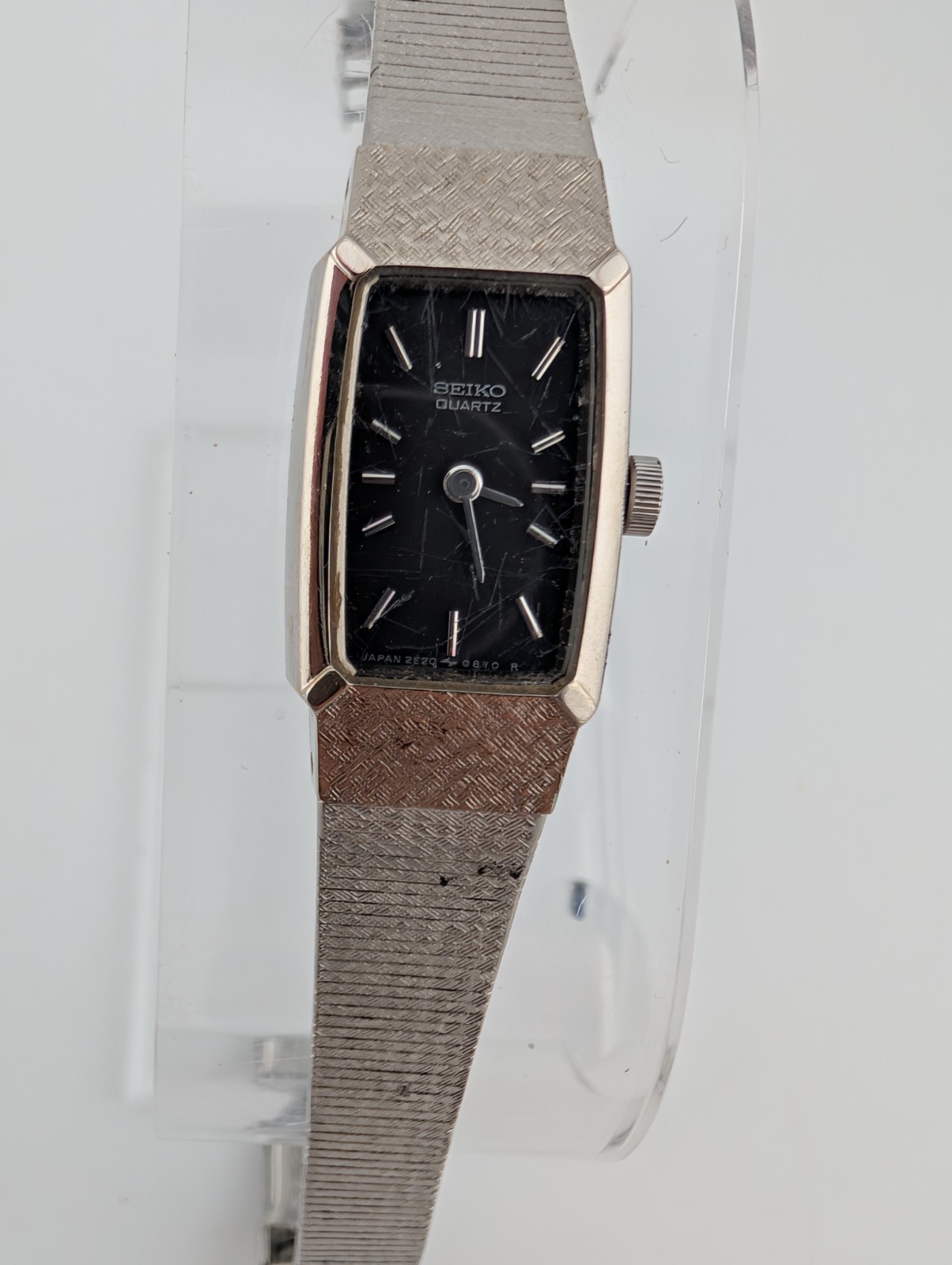 Vintage Seiko Watch Women 13mm Case Silver 6.75″ Band 2E20-5689 New Battery