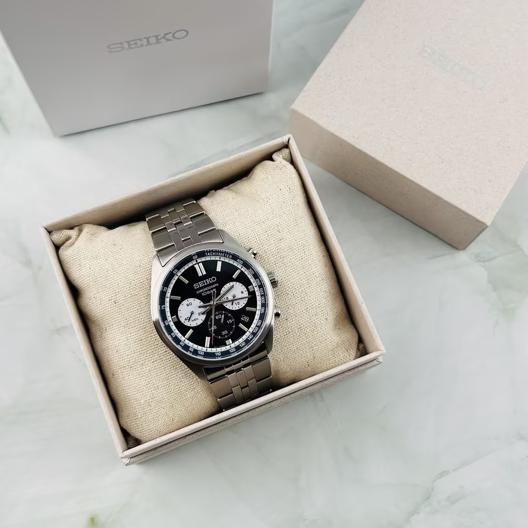 Seiko Essentials Men’s SSB427 Chronograph Quartz Watch Blue Dial 41.5mm New