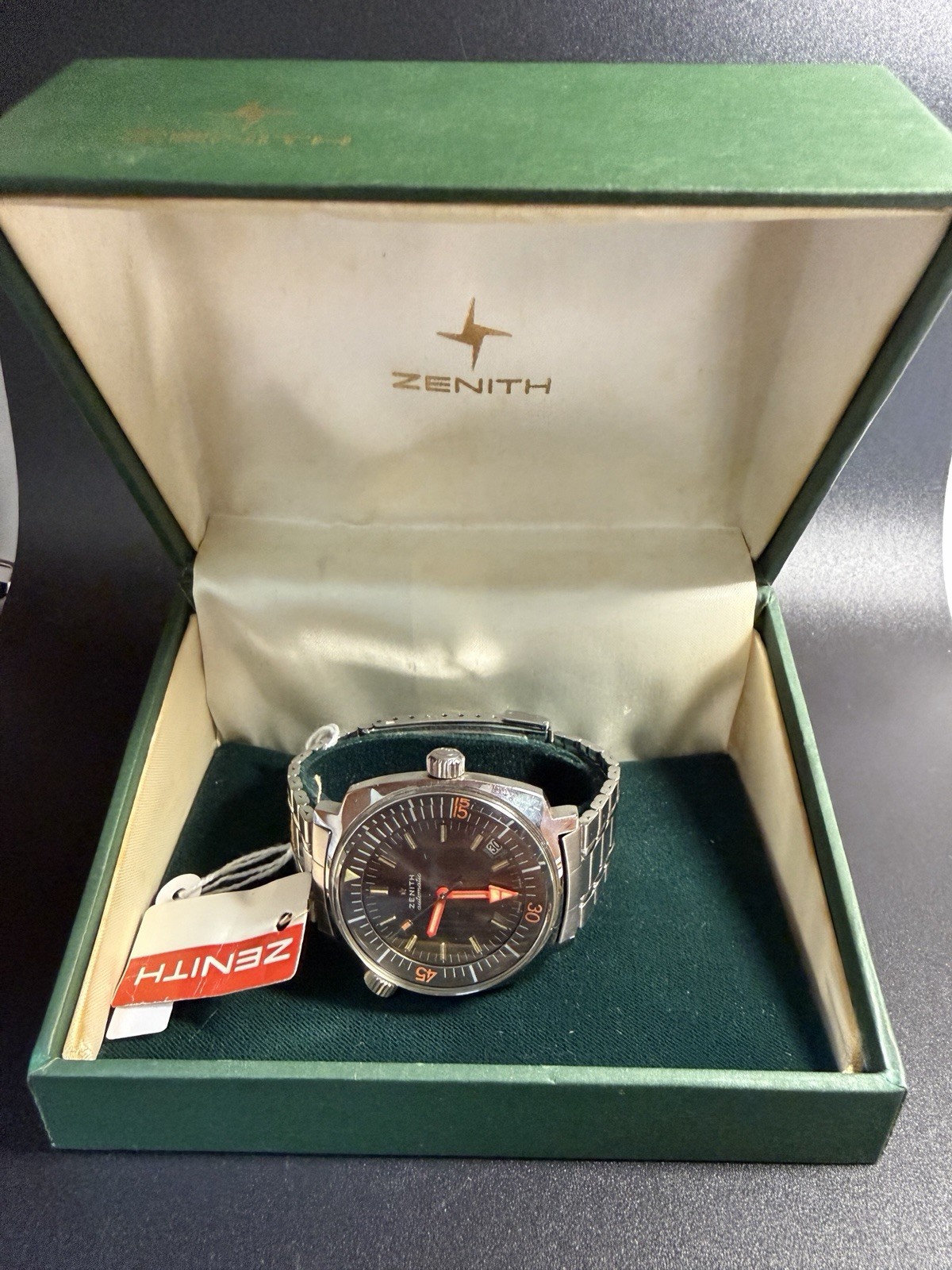 ZENITH Super Sub Sea A3635 Diver Automatic Gay Brothers Vintage 1970 Near NOS