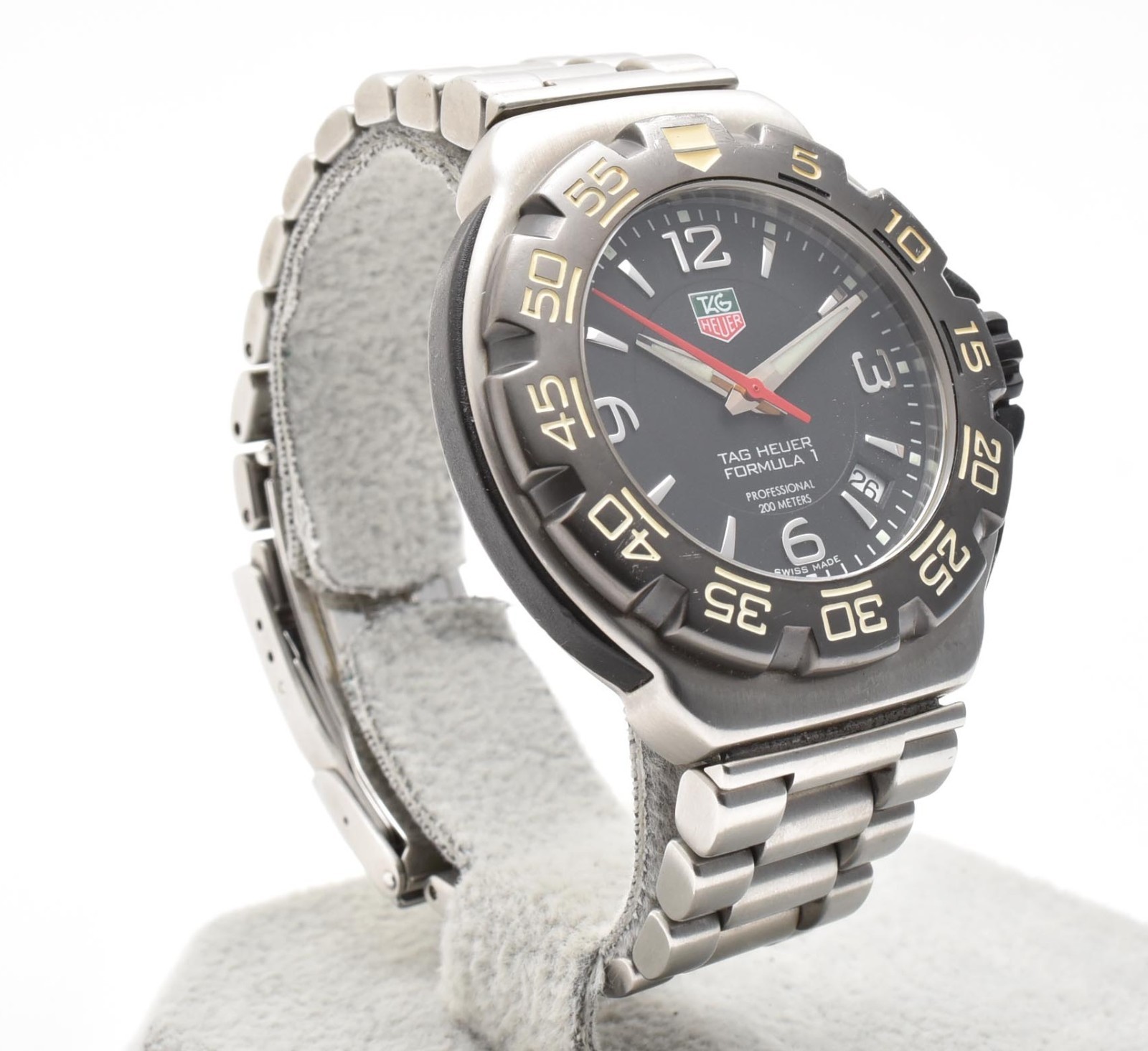[Box] TAG Heuer Formula 1 WAC1110 Black Dial 39mm Men’s Quartz Watch JAPAN