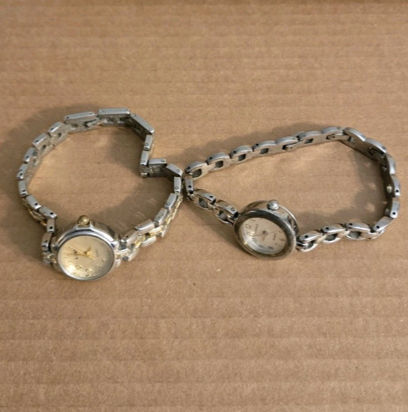 2 Vintage Ladies Quartz Watches Carriage & LTD – UNTESTED Lot / See description