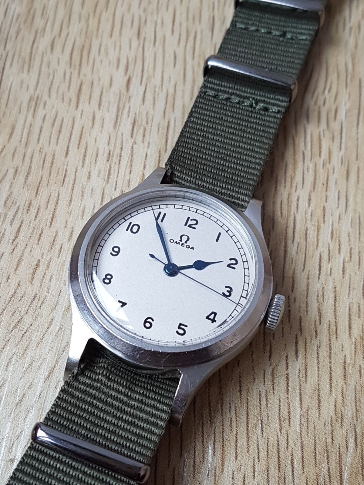 Omega British military Air Ministry 6B/159 RAF watch 56, issued Pilot watch