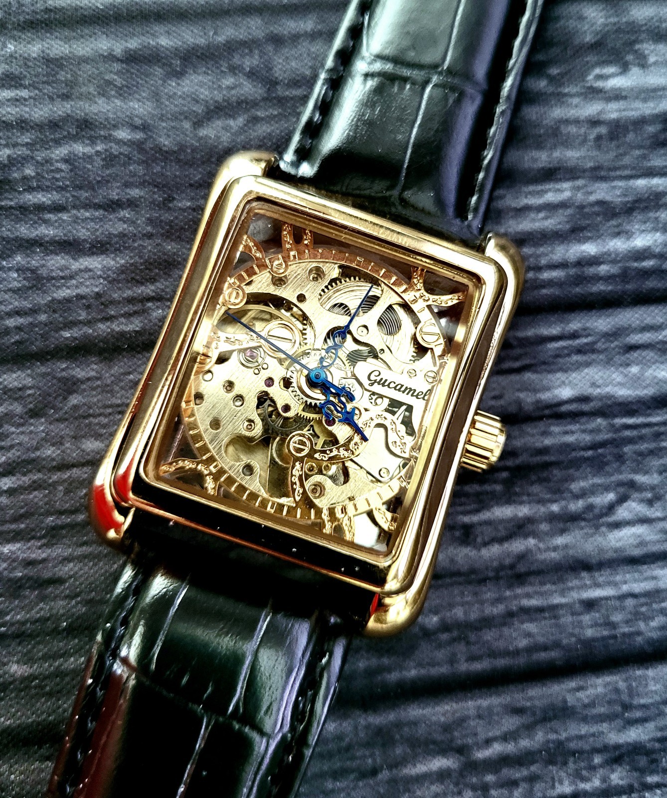 Unique Exhibition Case Skeleton Automatic Mens Dress Watch