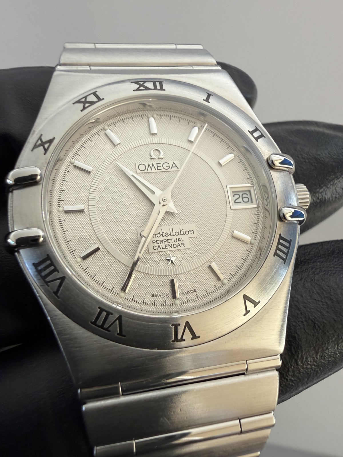 [MINT] Omega Constellation Perpetual Calendar 1552.30 Quartz Silver Watch JAPAN