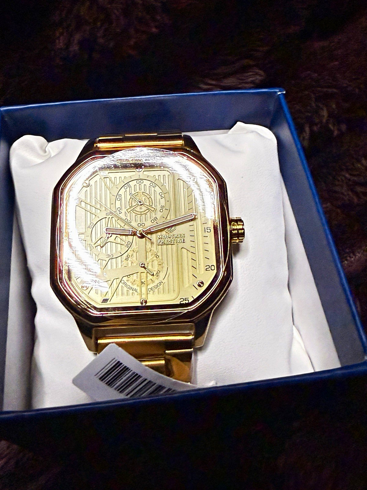 Montres Prestige Men’s Quartz Square Dress Watch – Gold Tone Bracelet, Box