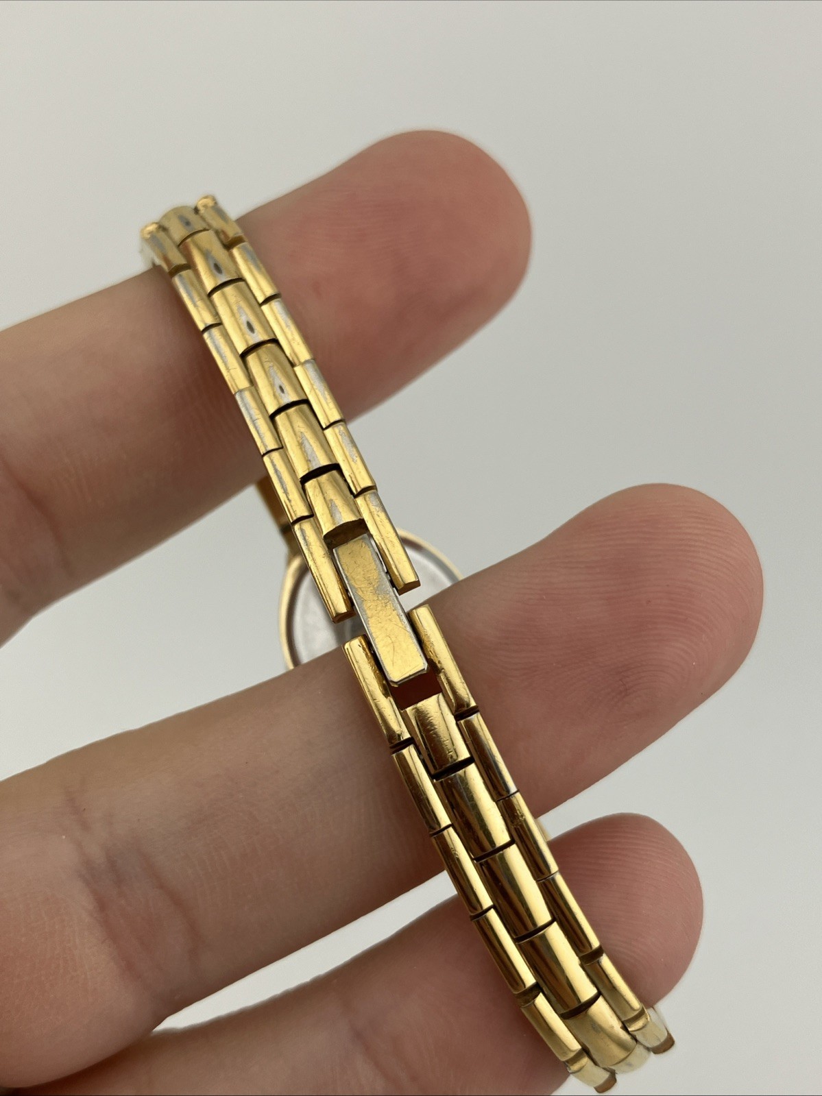 Vtg Austin Lades 17mm Watch Gold Tone Diamond & Ruby Bezel MOP Dial 5.75″ – RUNS